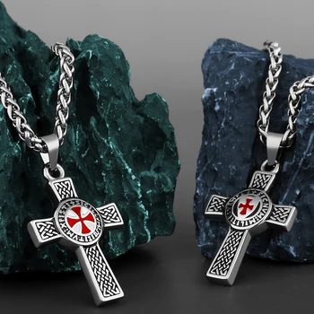 Križ, Štit Od Nehrđajućeg Čelika 316L Pad Crvene i Bijele Gume Muški Privjesak Ogrlica Klasicni Križ Modni Nakit Veleprodaja