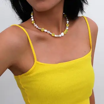 Modni ogrlicu od umjetnih bisera s umjetnim biserima Nepravilan rad Bijela ogrlica od perli Unikatni nakit za žene