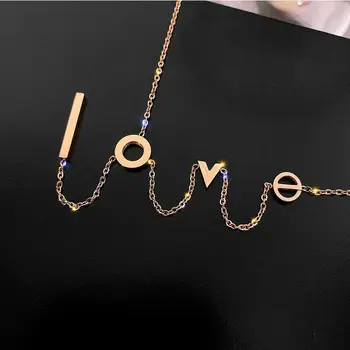 Ogrlica sa любовным pismo od nehrđajućeg čelika ženska lanac za ключиц ins Chaoliu jednostavne dekoracije s temperamentom